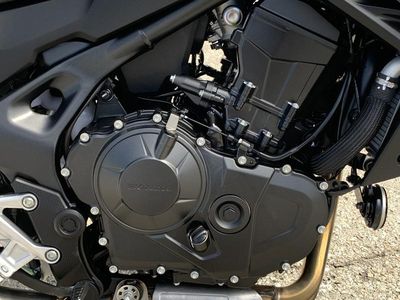 2025 Honda CB750 Hornet - Photo 11