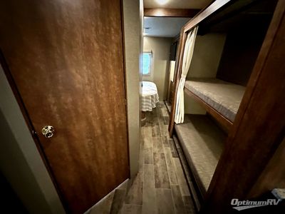 2018 Winnebago Intent - Photo 17
