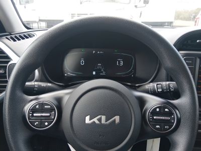 2023 Kia Soul - Photo 14