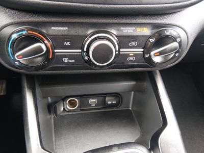 2023 Kia Soul - Photo 22