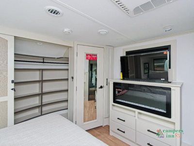 2026 Grand Design Solitude - Photo 47