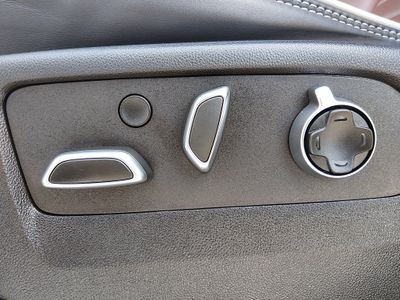 2023 GMC Yukon - Photo 22