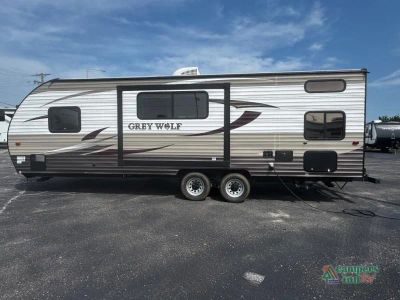 2016 Forest River RV Cherokee — engine compartment view