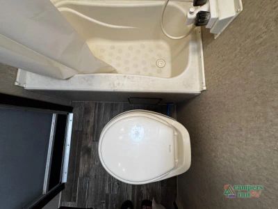 2016 Forest River RV Cherokee — photo 27 view