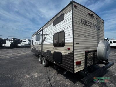 2016 Forest River RV Cherokee — detail view