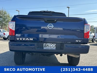 2022 Nissan Titan - Photo 9