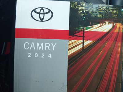 2024 Toyota Camry - Photo 18