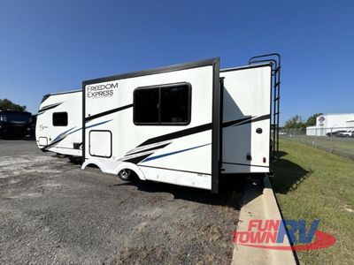 2024 Coachmen RV Freedom Express Ultra Lite - Photo 4