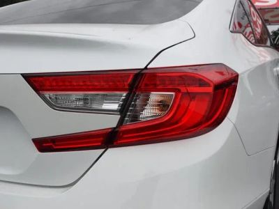 2021 Honda Accord — photo 7 view