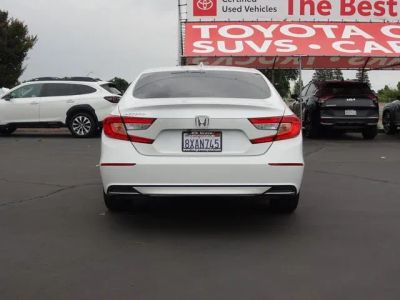 2021 Honda Accord — photo 8 view