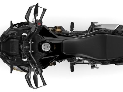 2026 Honda Africa Twin DCT - Photo 3