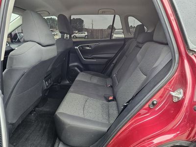 2021 Toyota RAV4 - Photo 17