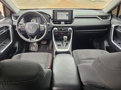 2021 Toyota RAV4 - Photo 8