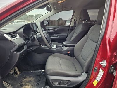 2021 Toyota RAV4 - Photo 13