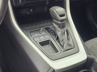 2021 Toyota RAV4 - Photo 22