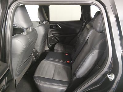 2025 Mitsubishi Outlander - Photo 22