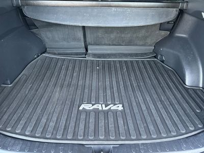2021 Toyota RAV4 - Photo 16