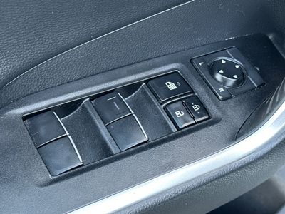 2021 Toyota RAV4 - Photo 13