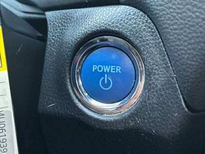2021 Toyota RAV4 - Photo 25