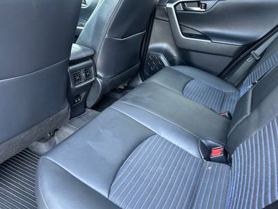 2021 Toyota RAV4 - Photo 4