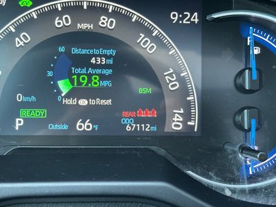 2021 Toyota RAV4 - Photo 30