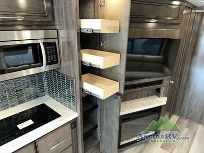 2023 Fleetwood RV Pace Arrow - Photo 11