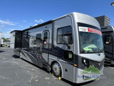 2023 Fleetwood RV Pace Arrow - Photo 3