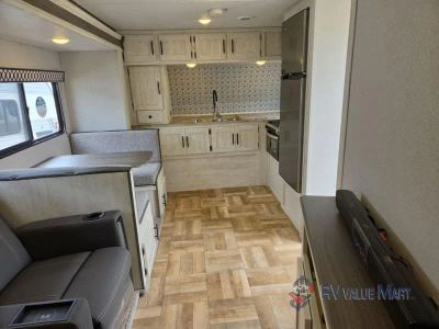 2023 Shasta RVs Shasta — photo 20 view