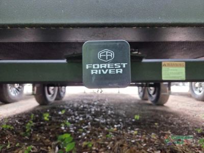 2025 Forest River Rockwood Signature — photo 18 view