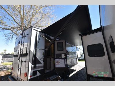 2025 Forest River Rockwood Signature — photo 16 view