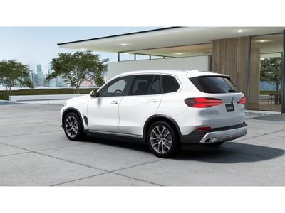 2026 BMW X5 xDrive40i — side profile view