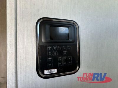 2026 KZ Durango - Photo 35