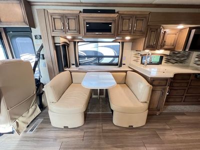2019 Newmar VENTANA LE - Photo 6