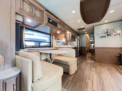 2019 Newmar VENTANA LE - Photo 5