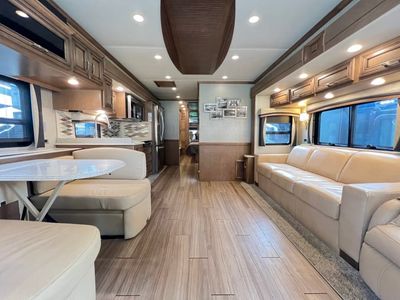 2019 Newmar VENTANA LE - Photo 4