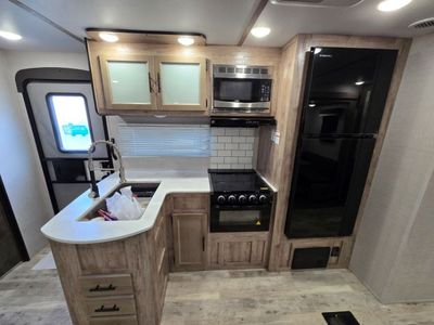 2024 Gulfstream Kingsport - Photo 11