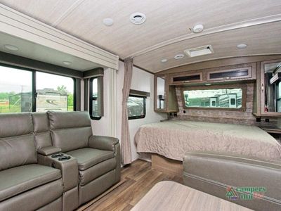2023 Keystone RV Cougar — photo 12 view