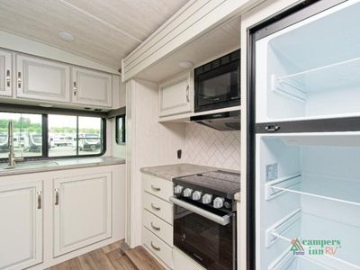 2023 Keystone RV Cougar — photo 21 view