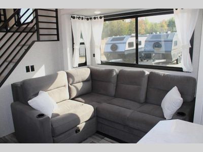 2025 Jayco Jay Flight Bungalow - Photo 10