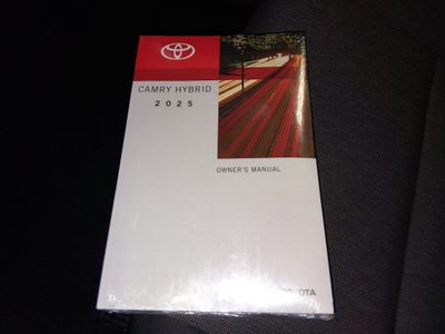 2025 Toyota Camry — photo 19 view