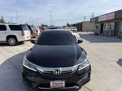 2017 Honda Accord - Photo 8