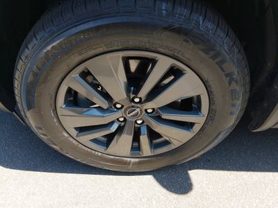 2024 Nissan Pathfinder — photo 10 view