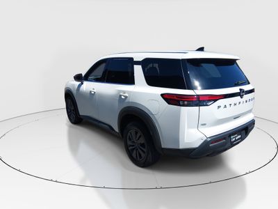 2024 Nissan Pathfinder — detail view