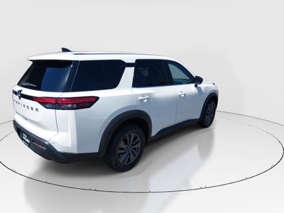 2024 Nissan Pathfinder — photo 7 view