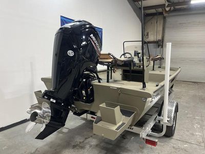 2025 SeaArk Shadow 18 t Center Console - Photo 3
