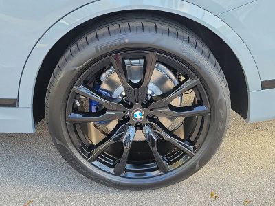 2026 BMW X7 — engine compartment view