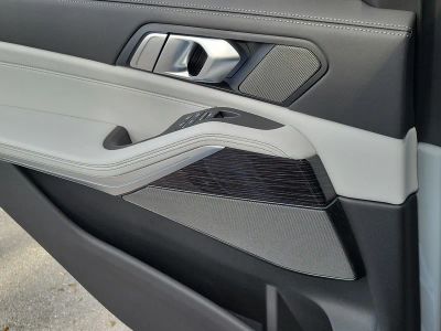 2026 BMW X7 — photo 11 view