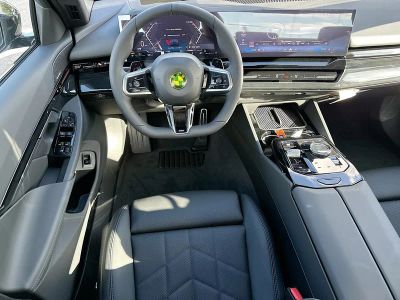 2026 BMW 5 Series — photo 17 view