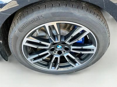 2026 BMW 5 Series — photo 26 view