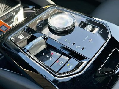2026 BMW 5 Series — photo 14 view